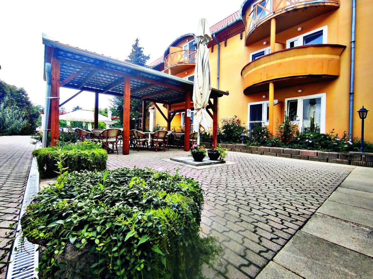 Átrium Hotel Harkány Exterior foto